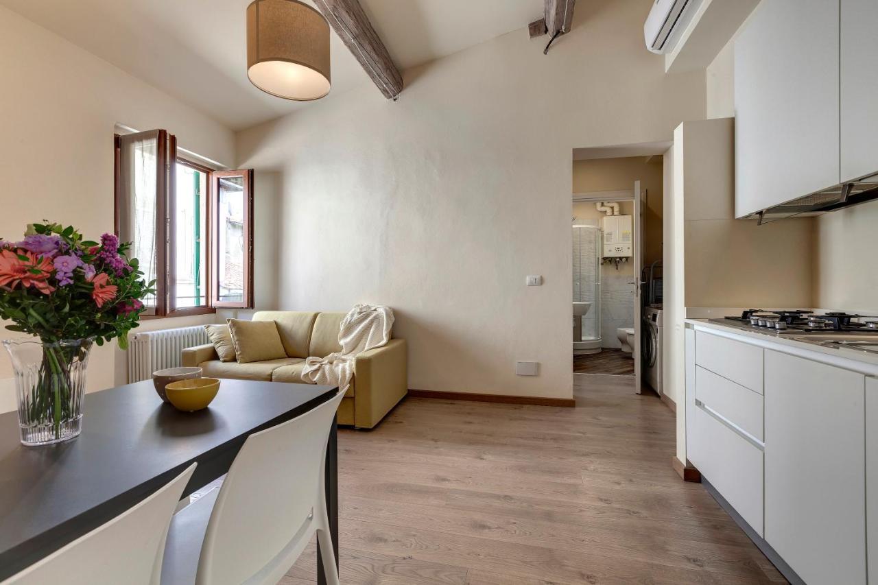 Santa Reparata Apartment By Mamo פירנצה מראה חיצוני תמונה